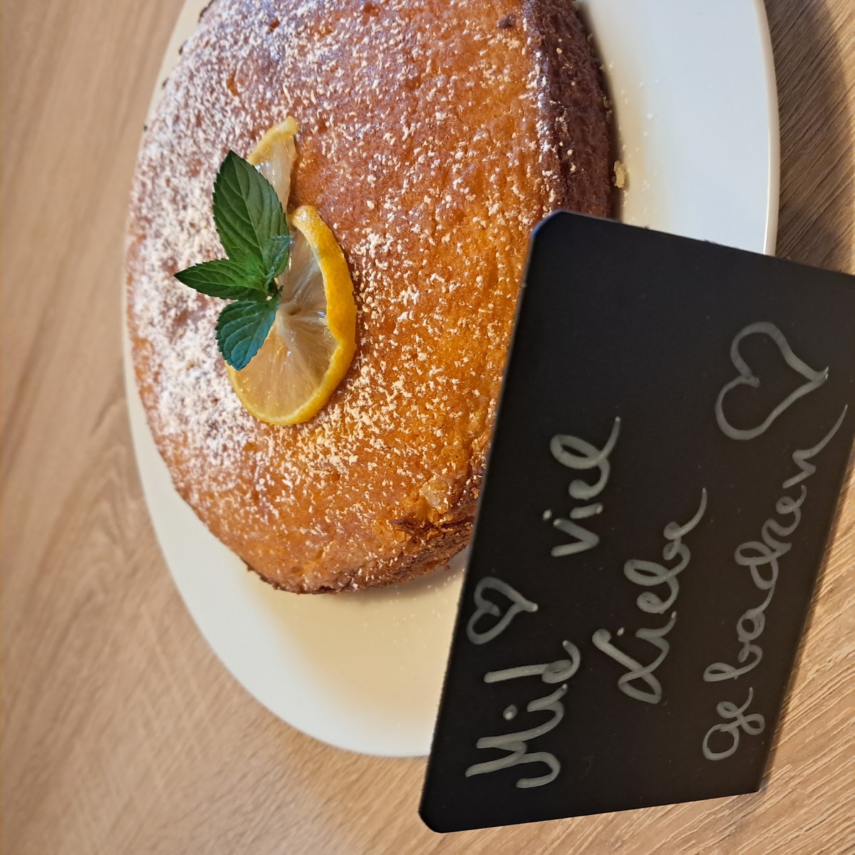 Frühstücksbuffet mit regionaler Auswahl
